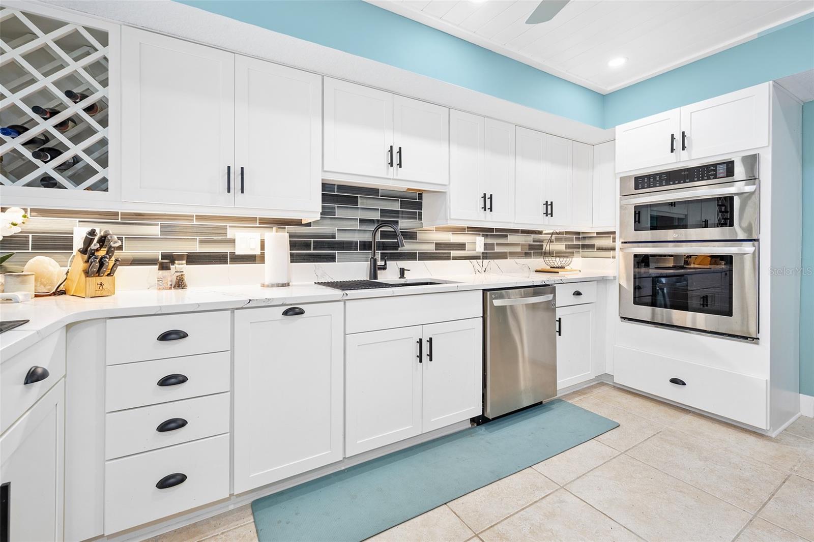 Image 16 of 42 For 3558 John Anderson Drive