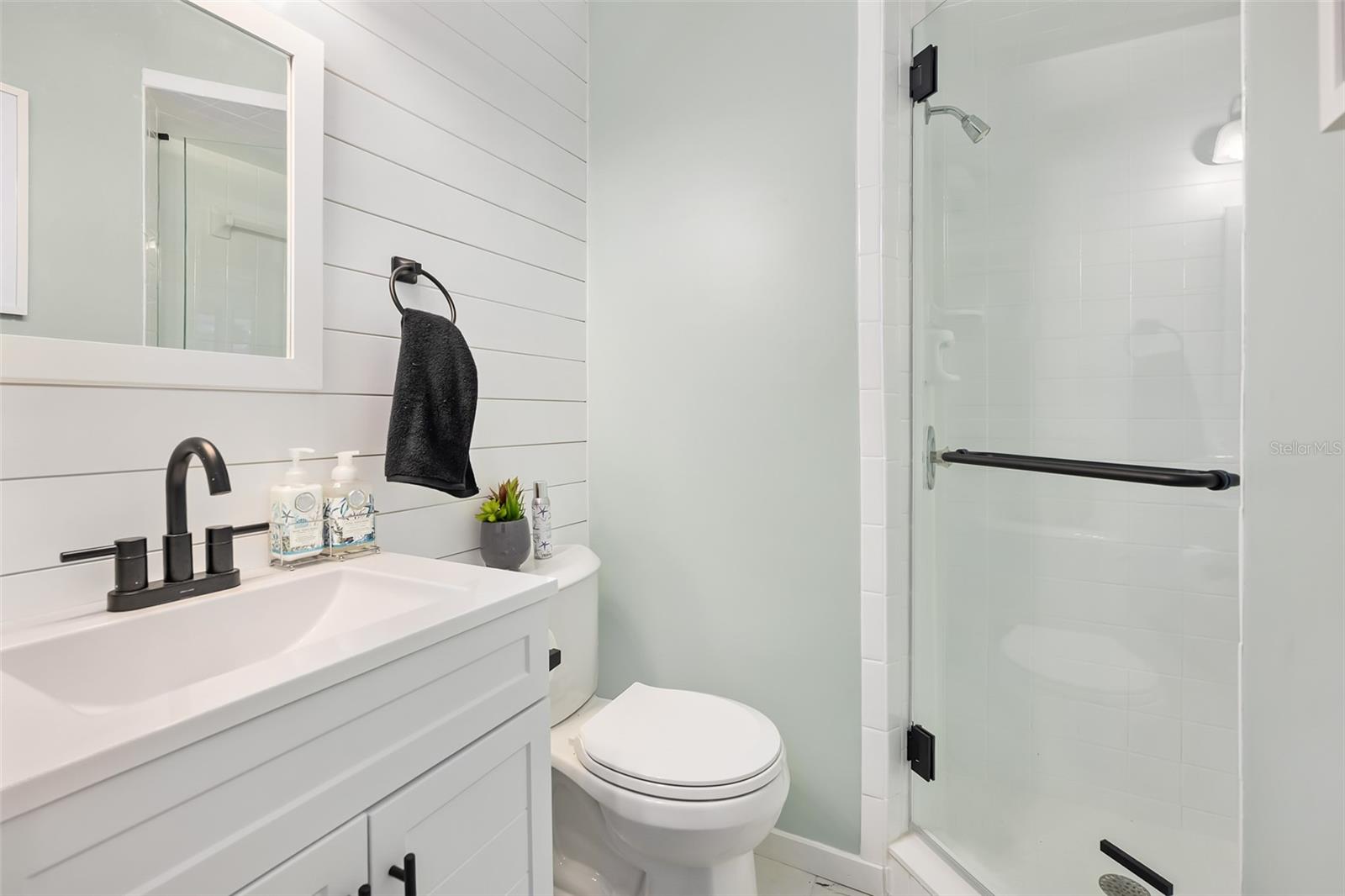 Image 23 of 42 For 3558 John Anderson Drive