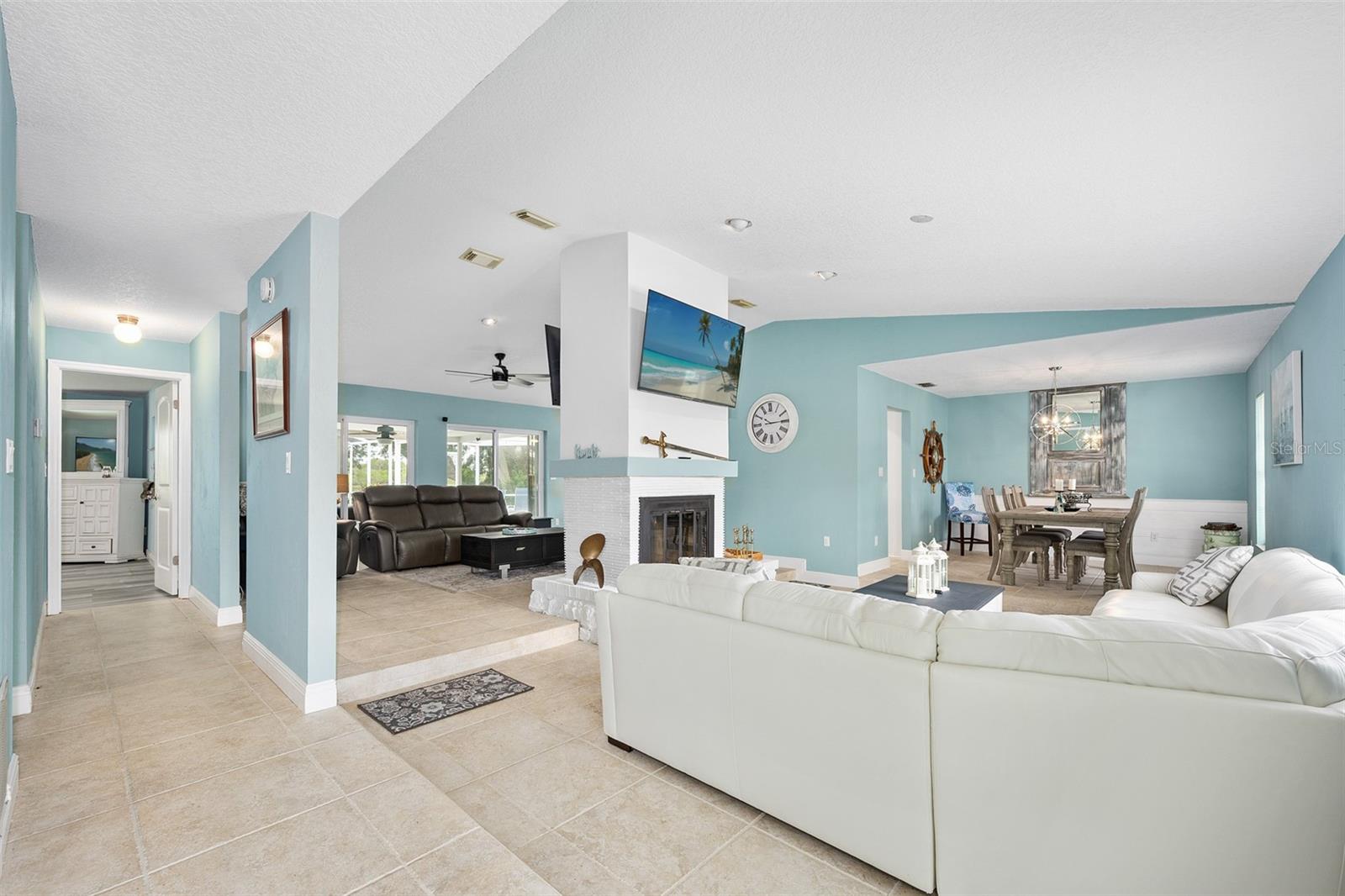 Image 7 of 42 For 3558 John Anderson Drive