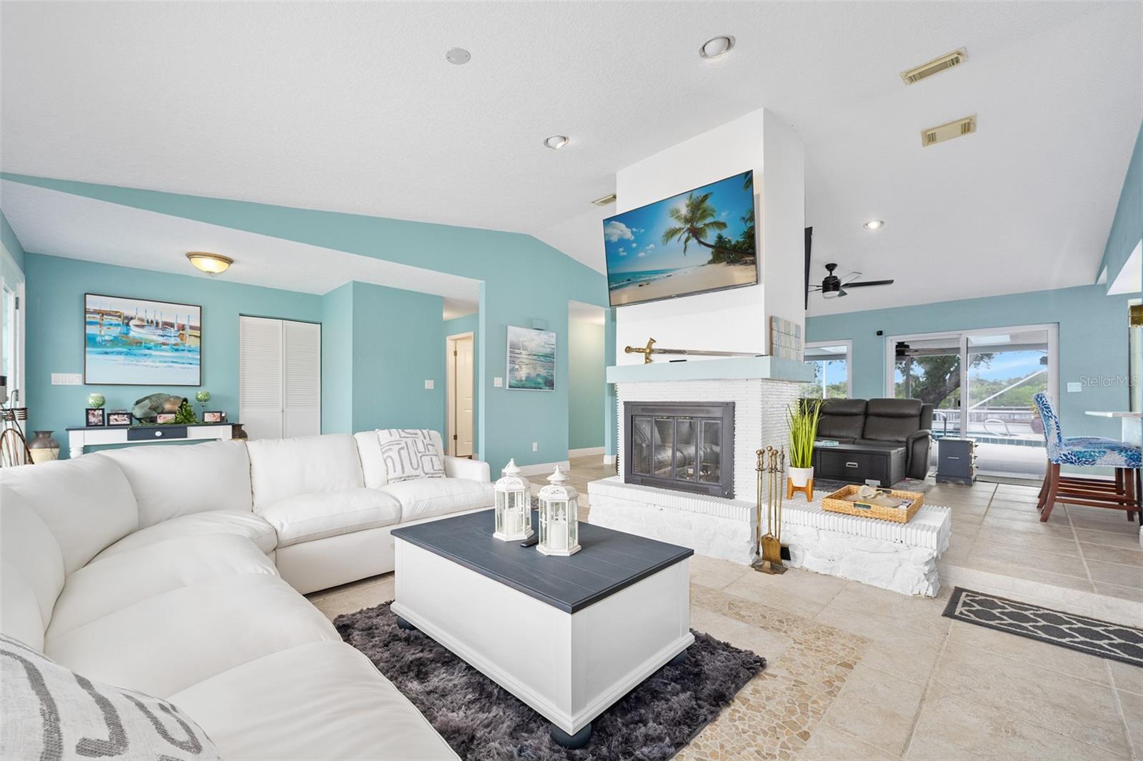 Image 9 of 42 For 3558 John Anderson Drive