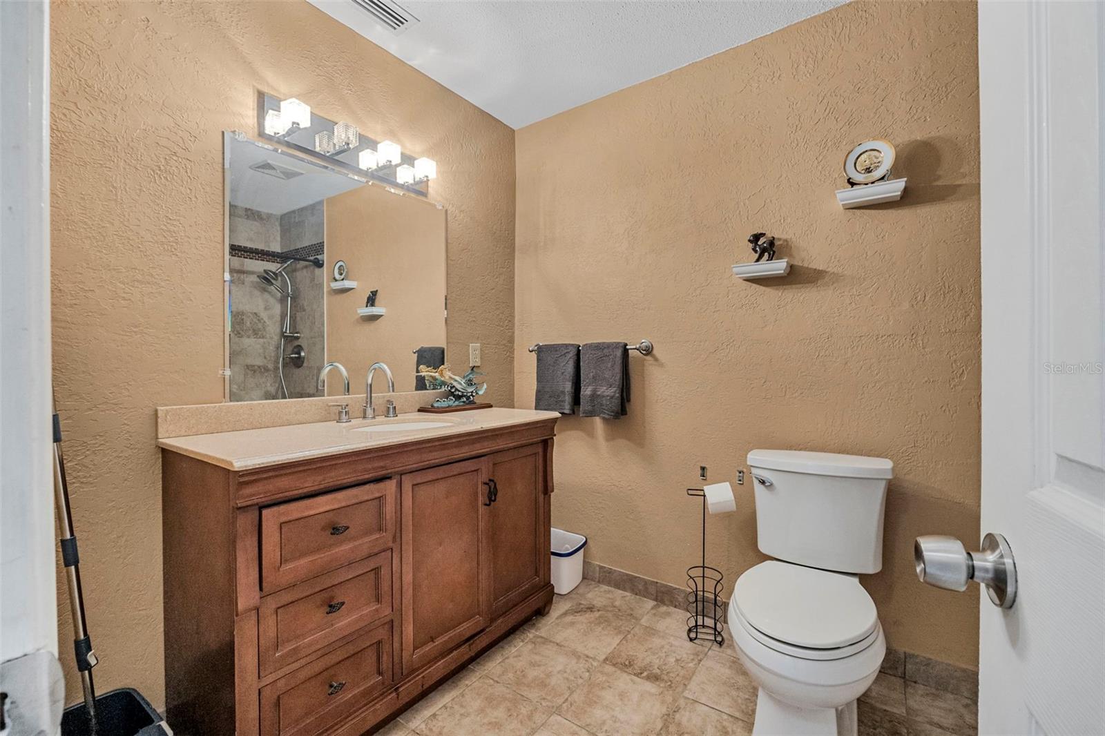 Image 12 of 30 For 54 Farragut Drive