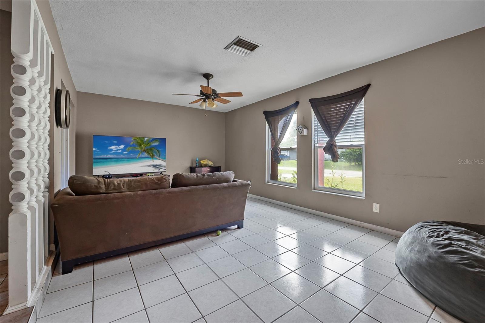 Image 3 of 30 For 54 Farragut Drive