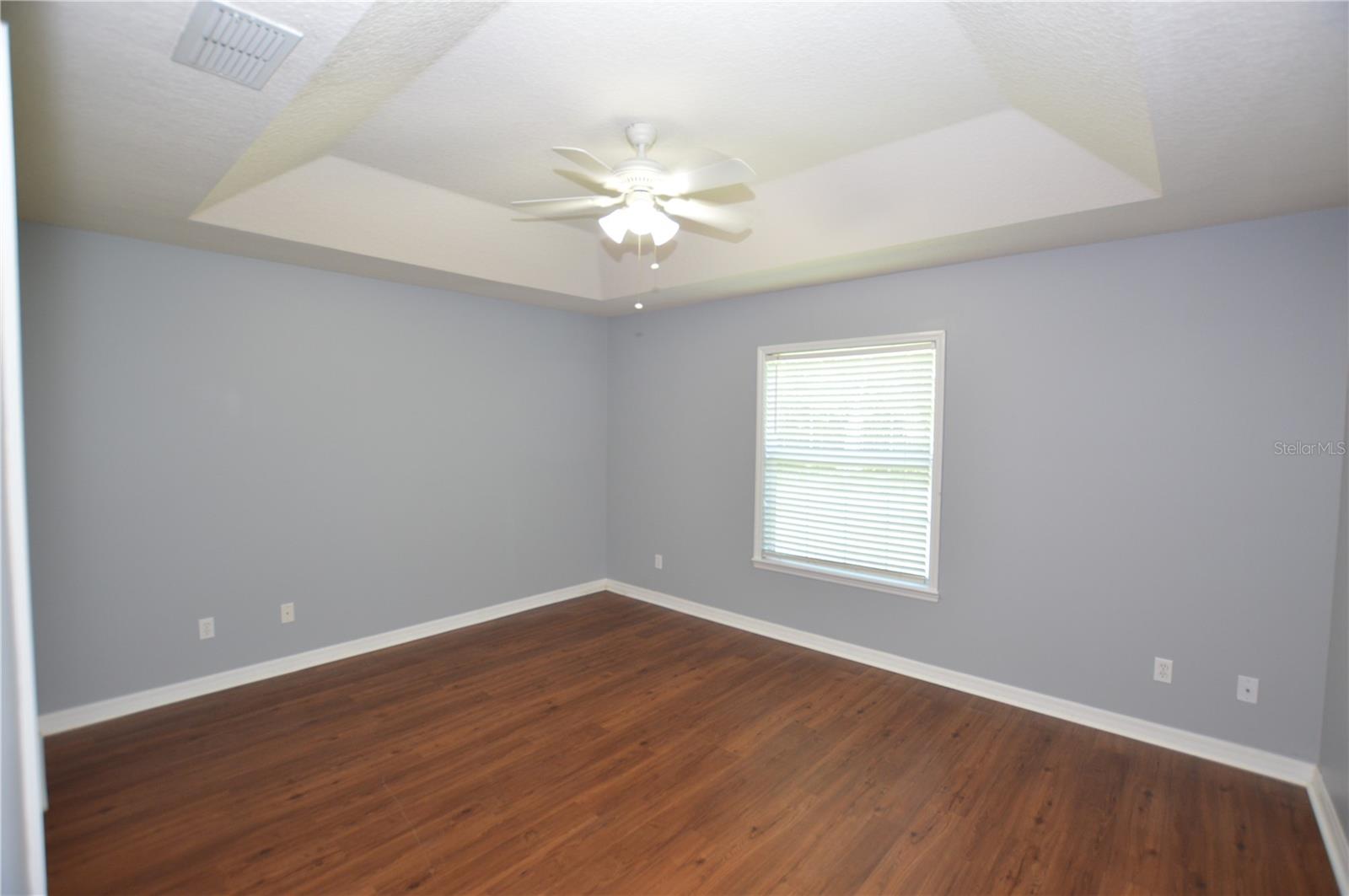 Image 3 of 13 For 42 Farmsworth Drive