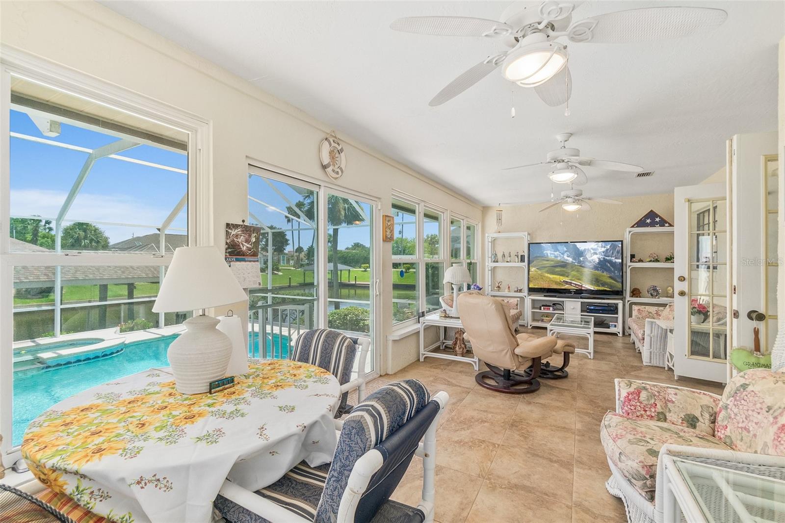 Image 38 of 50 For 6 Claridge Court N