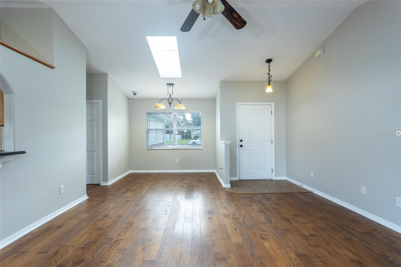 Image 10 of 29 For 45 Lancelot Drive