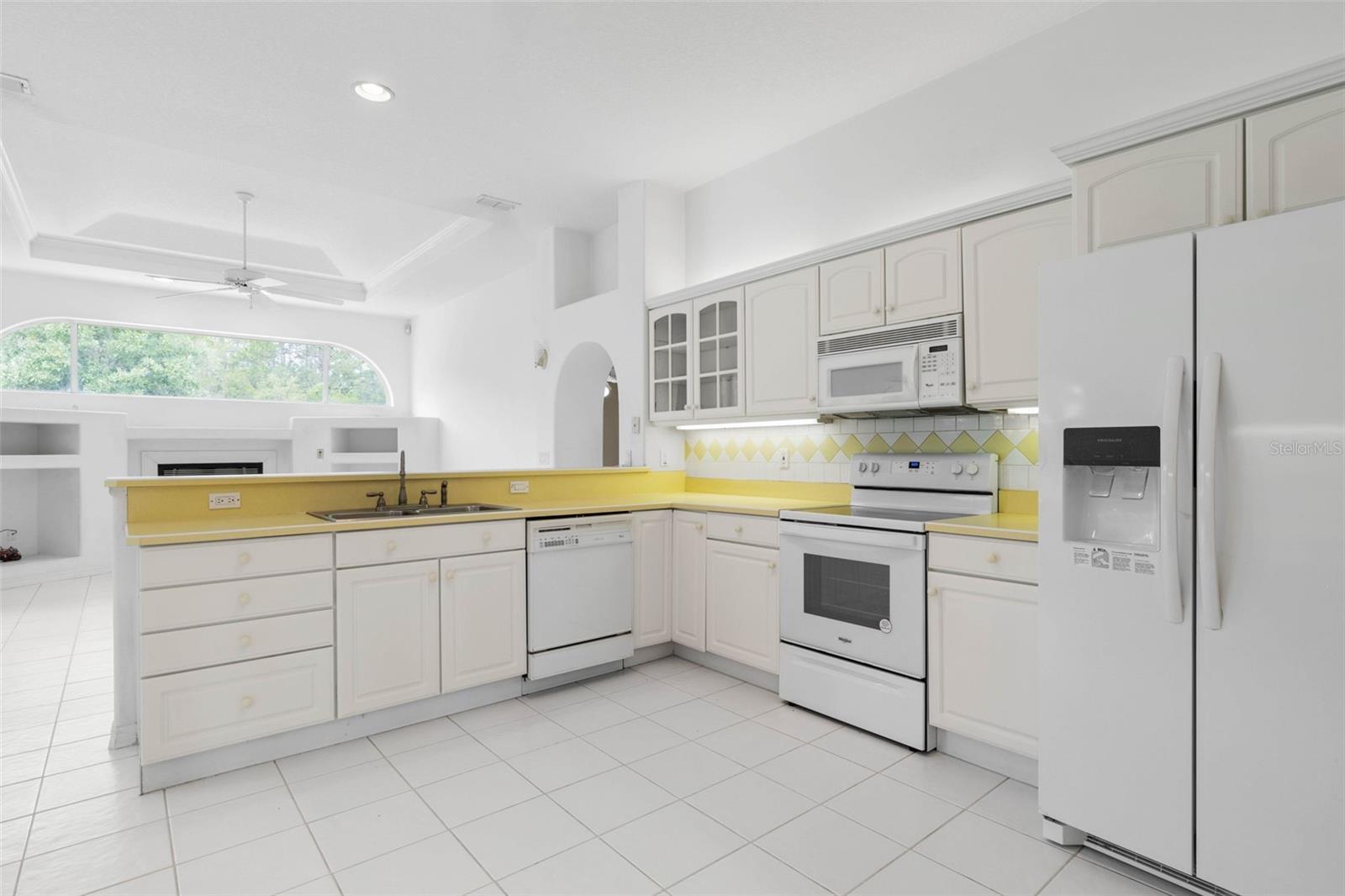Image 10 of 62 For 16 Birchwood Place
