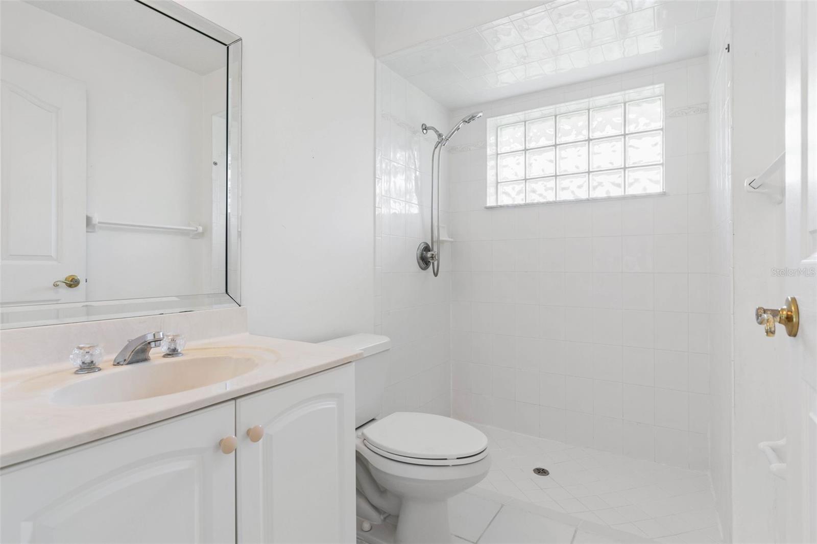 Image 36 of 62 For 16 Birchwood Place