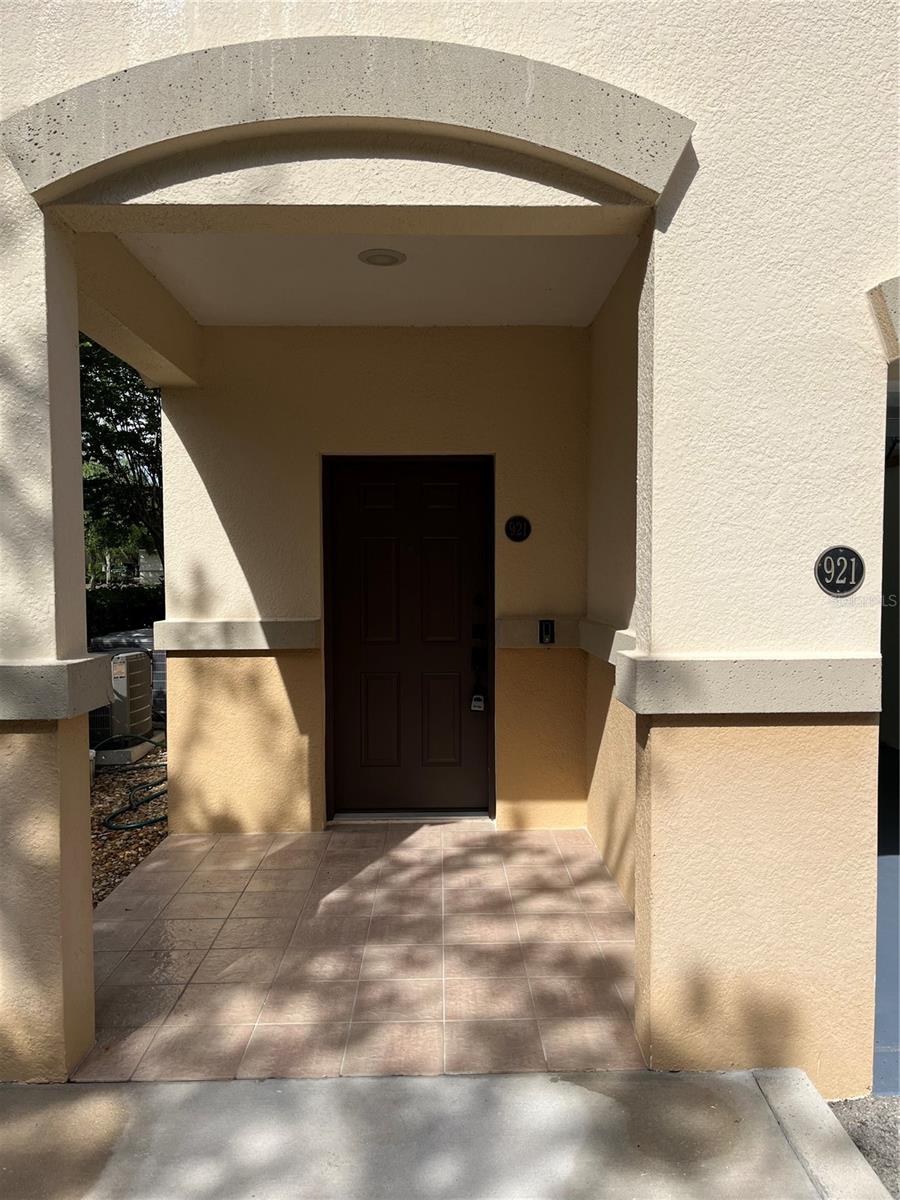 Image 4 of 29 For 200 Riverview Bend S 921