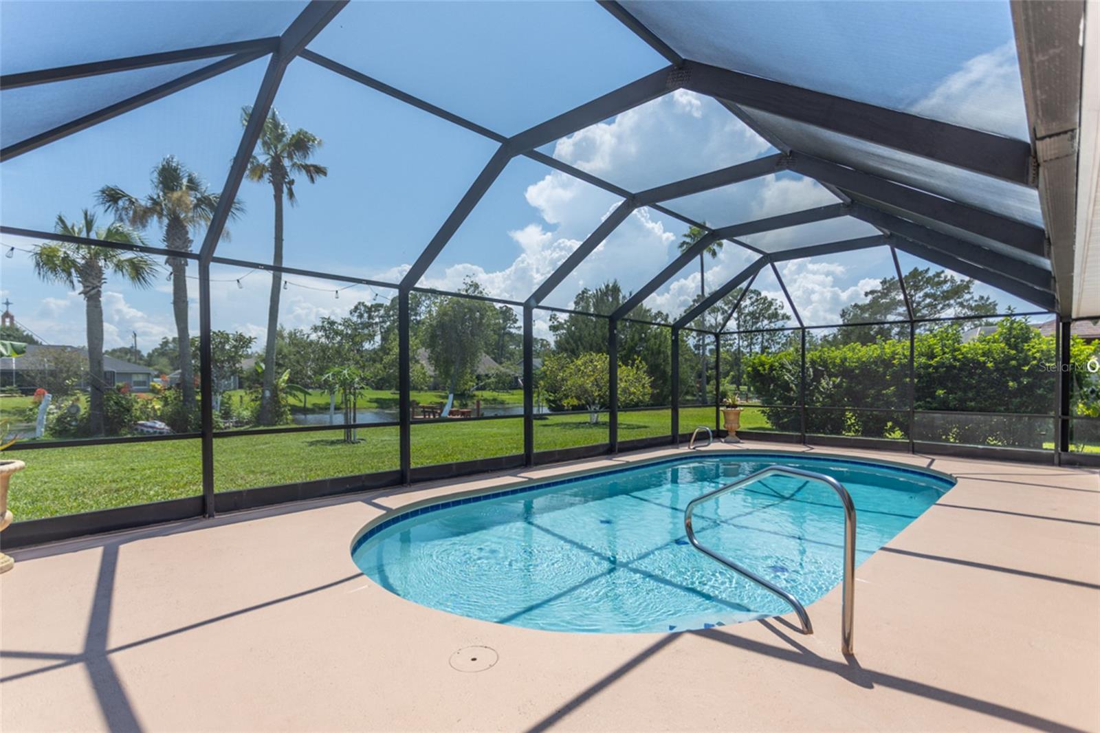 Image 6 of 49 For 28 Bayside Drive