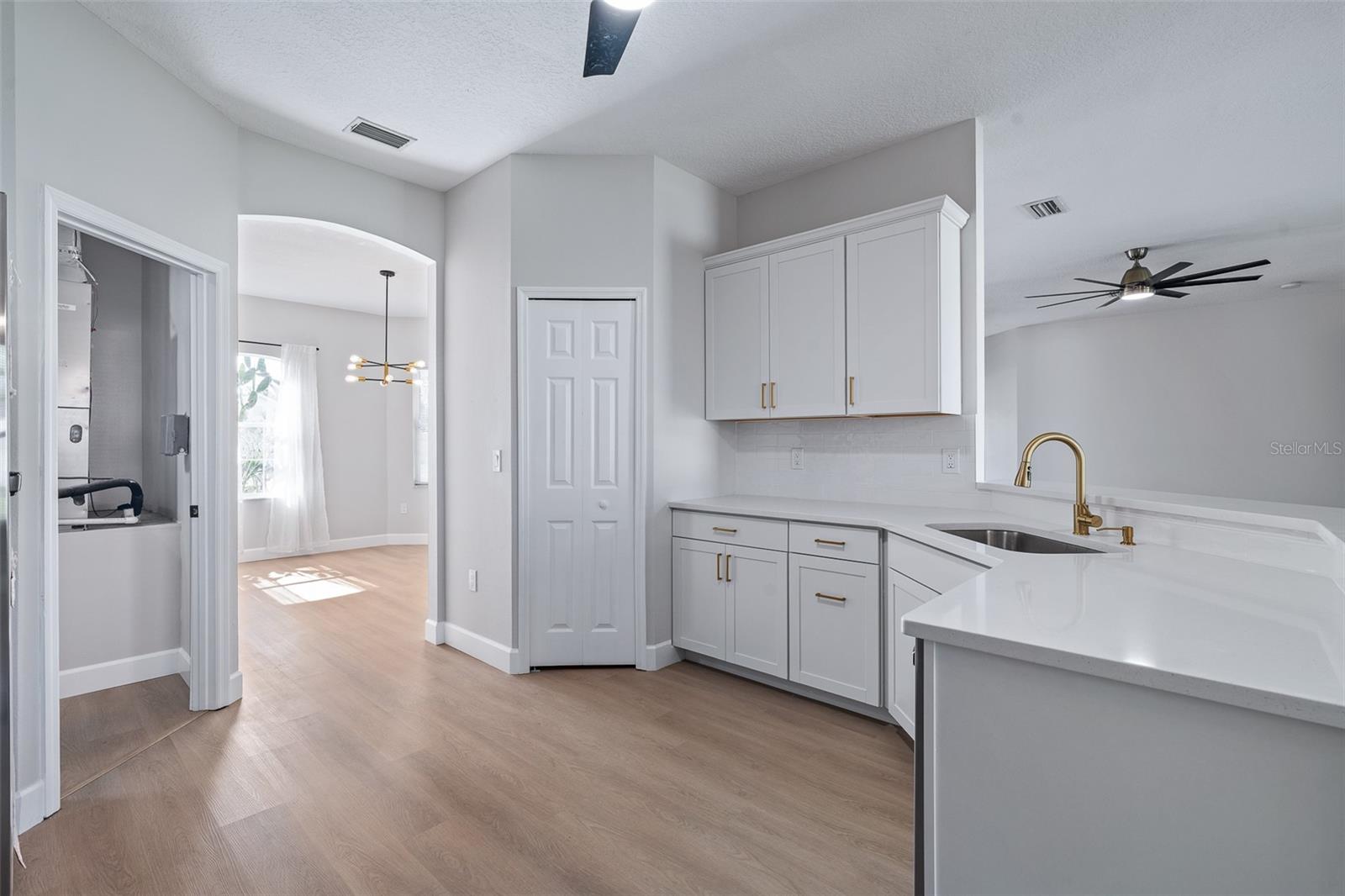 Image 10 of 54 For 32 Roxton Lane