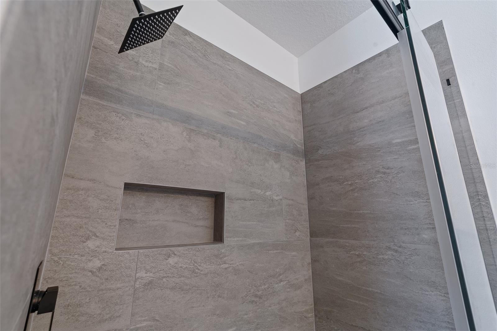Image 30 of 54 For 32 Roxton Lane