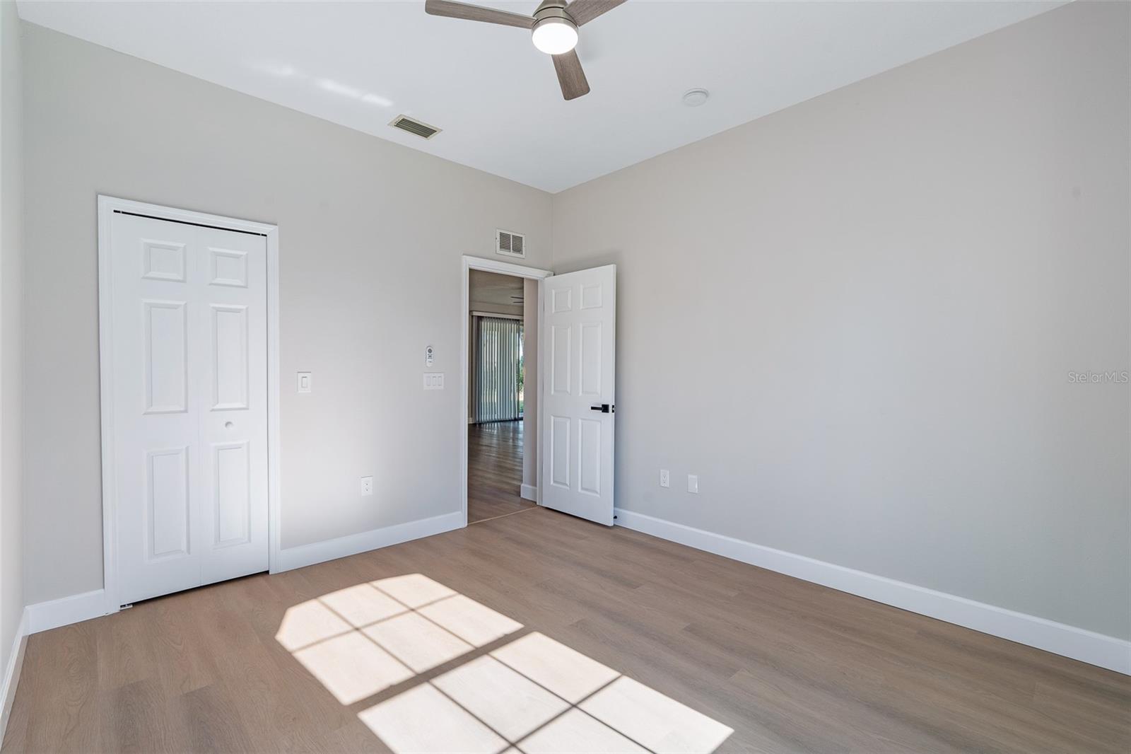 Image 36 of 54 For 32 Roxton Lane