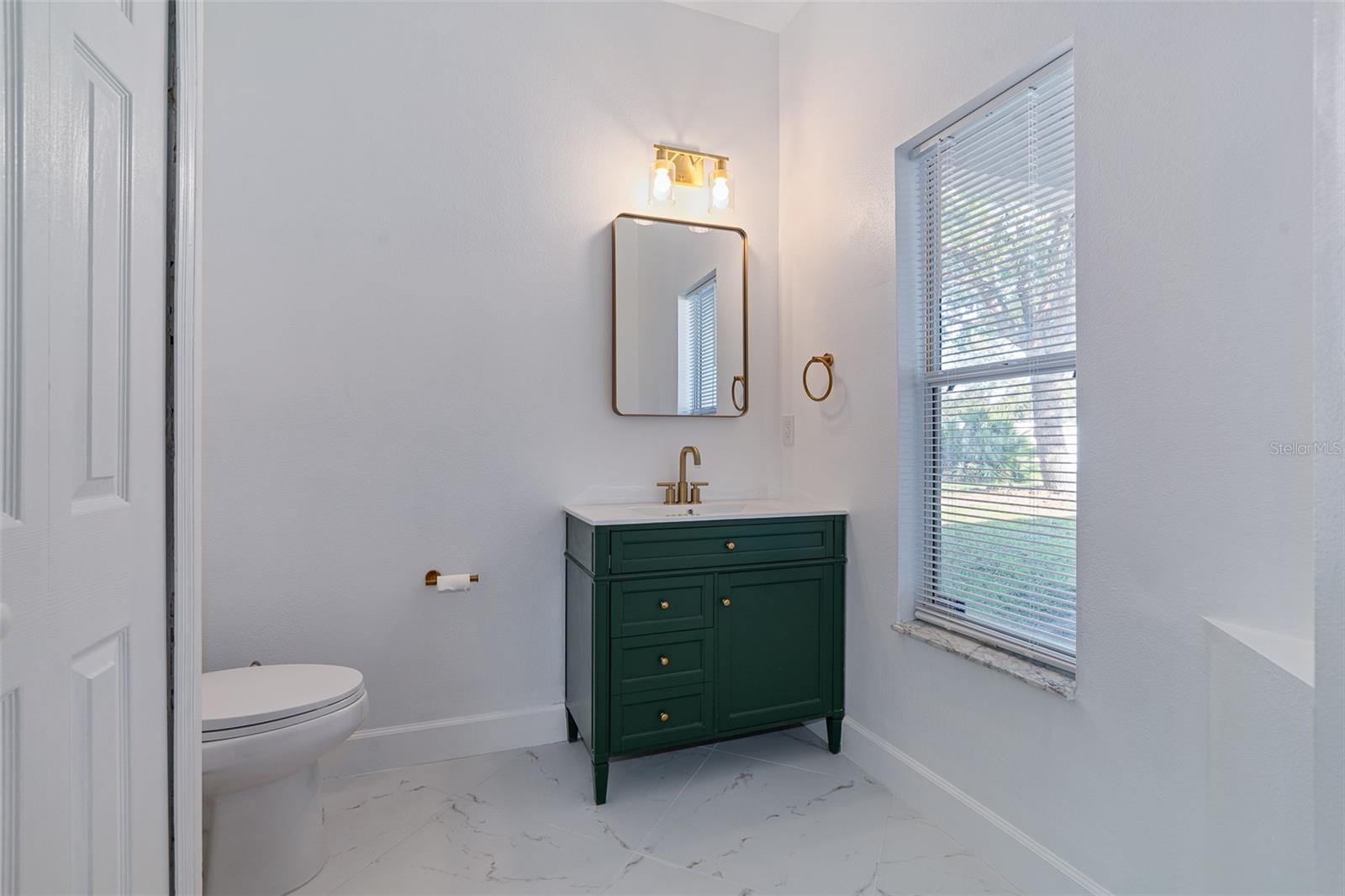 Image 39 of 54 For 32 Roxton Lane