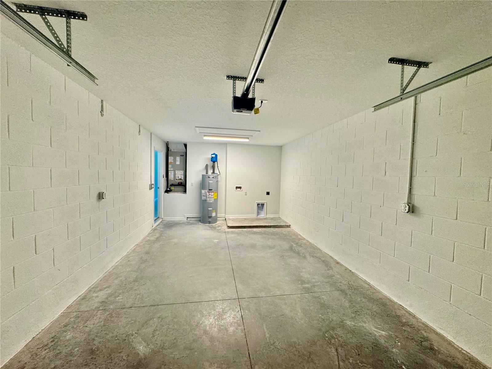 Image 15 of 17 For 8 Coral Reef Court N A