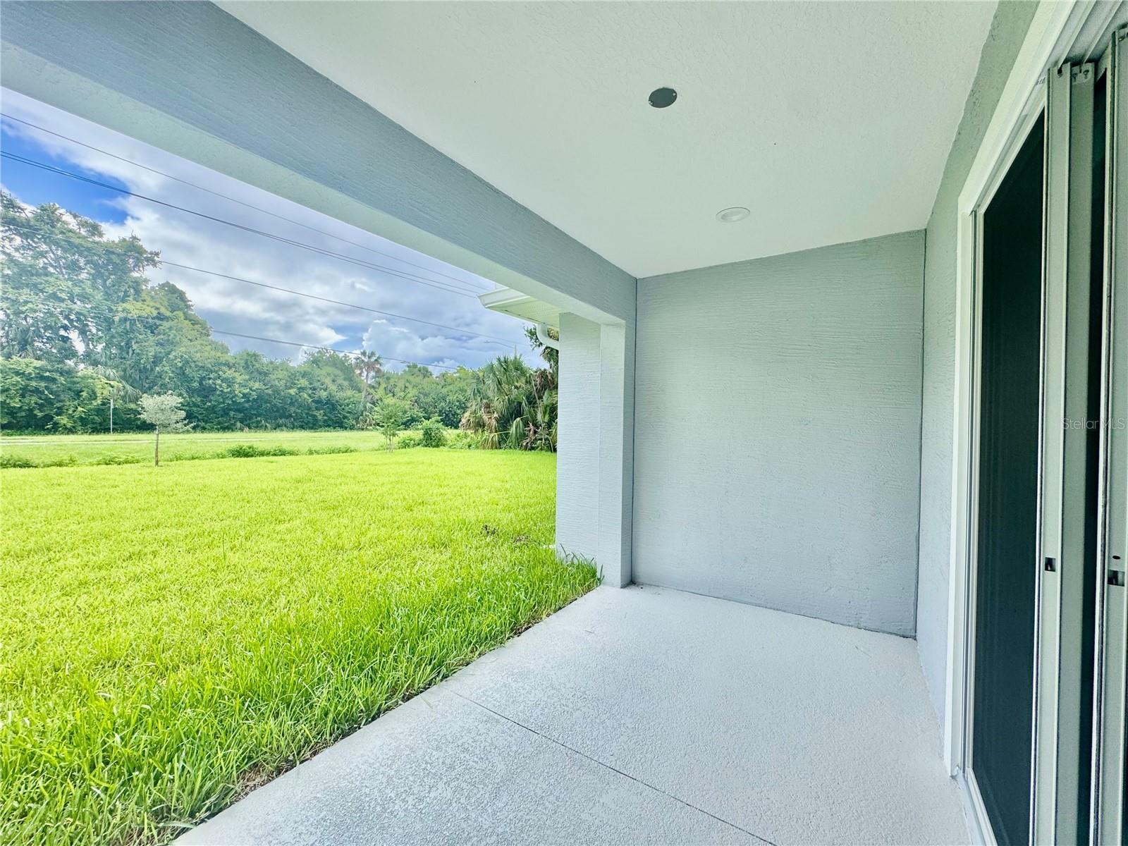Image 16 of 17 For 8 Coral Reef Court N A