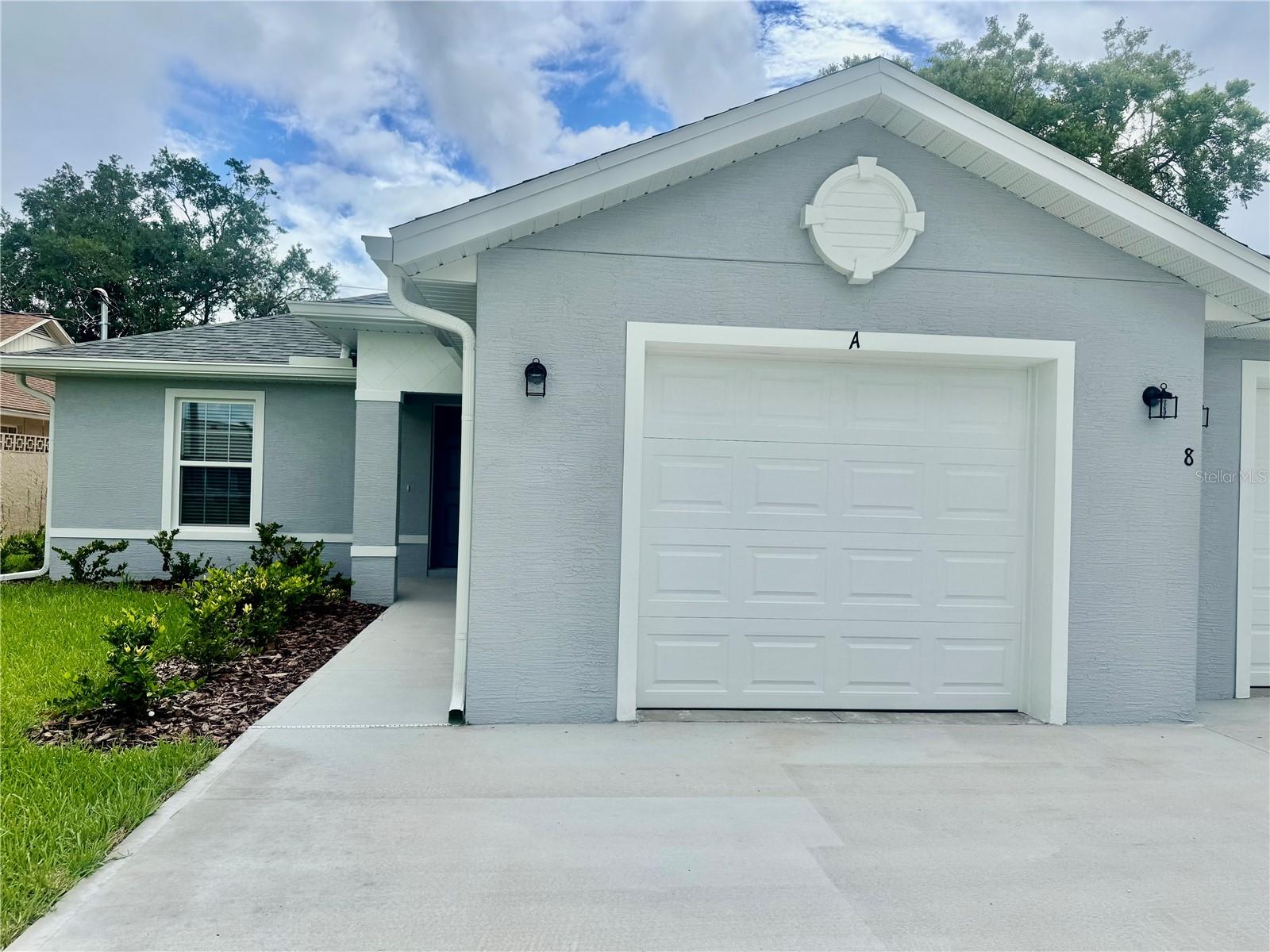 Image 2 of 17 For 8 Coral Reef Court N A