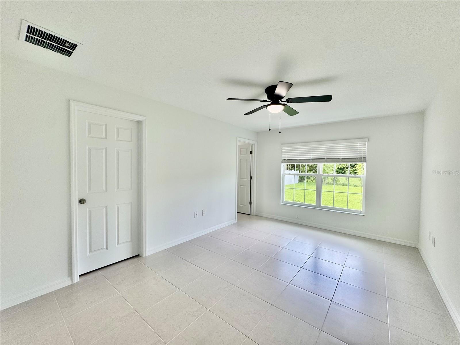 Image 8 of 17 For 8 Coral Reef Court N A