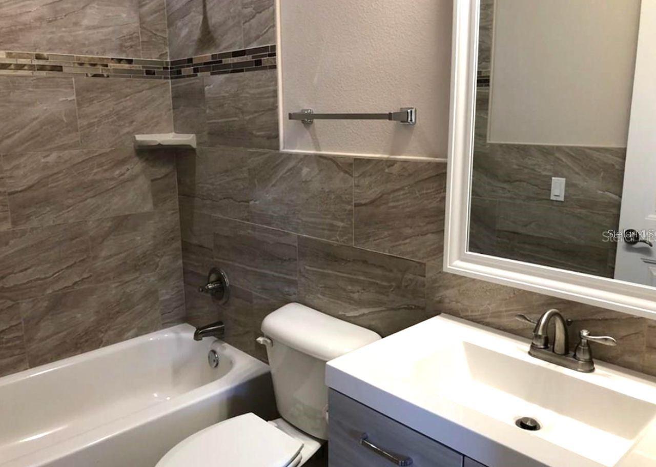 Image 4 of 5 For 8 Brelyn Place B