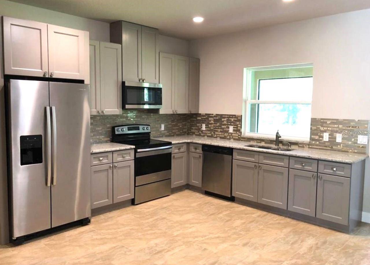 Image 5 of 5 For 8 Brelyn Place B