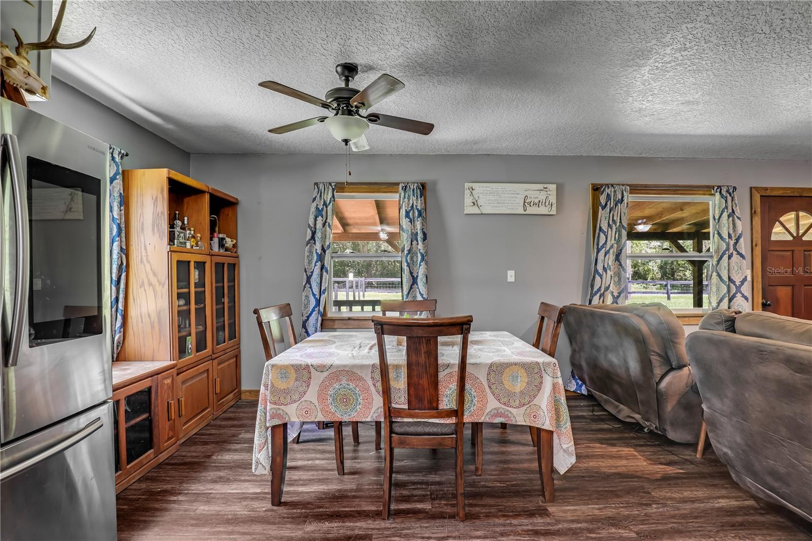 Image 18 of 55 For 5616 Cherrytree Avenue