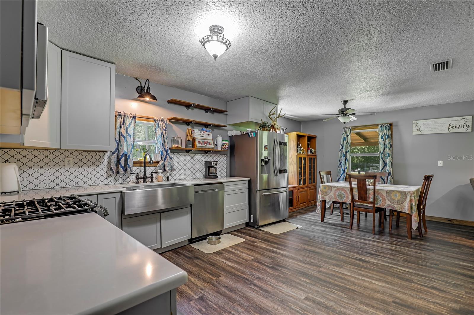 Image 19 of 55 For 5616 Cherrytree Avenue