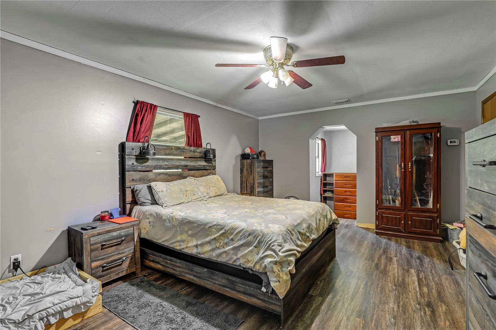 Image 23 of 55 For 5616 Cherrytree Avenue