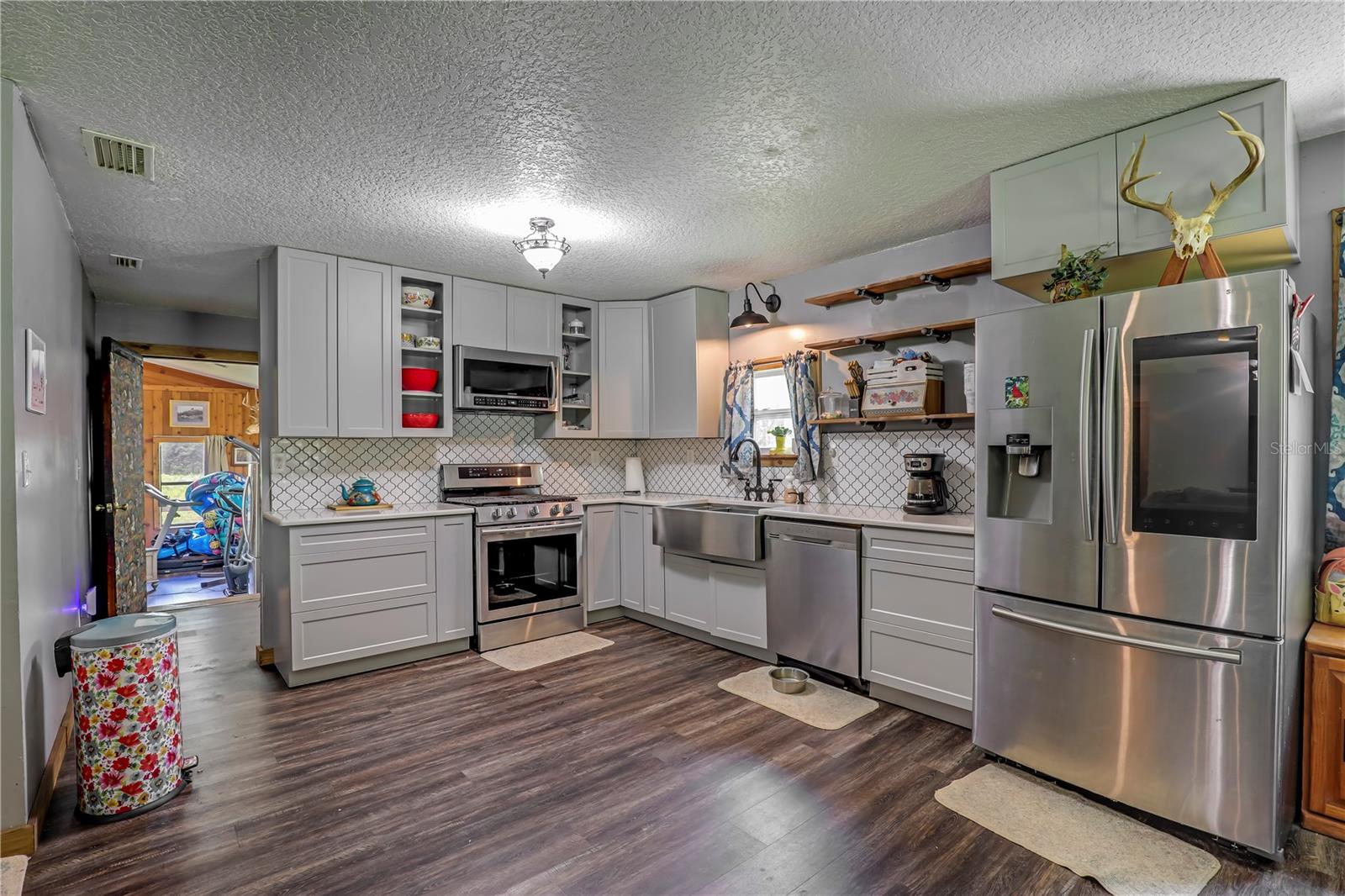 Image 3 of 55 For 5616 Cherrytree Avenue