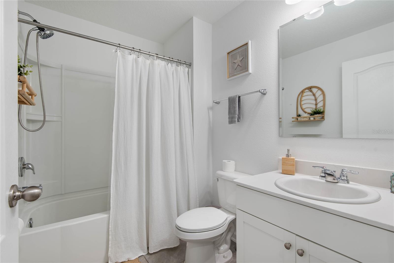 Image 31 of 45 For 132 Redbud Road