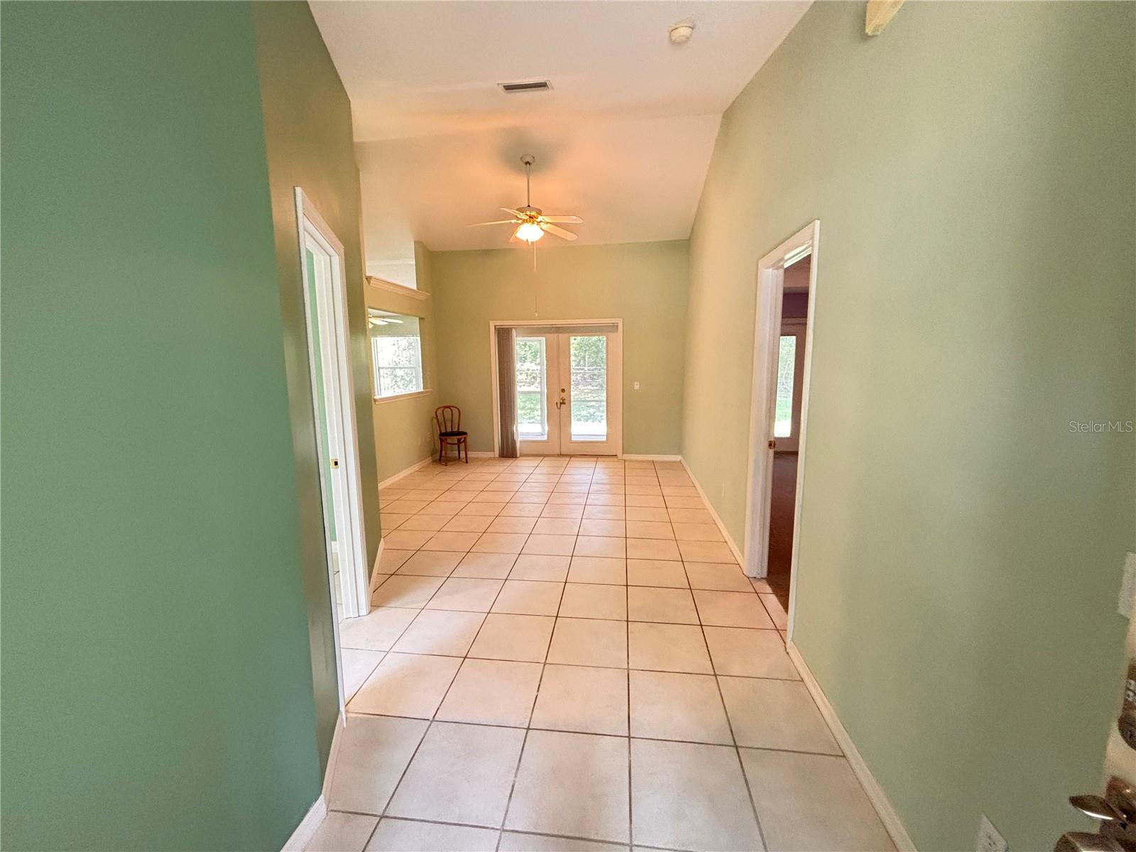 Image 3 of 16 For 40 Foxhall Lane