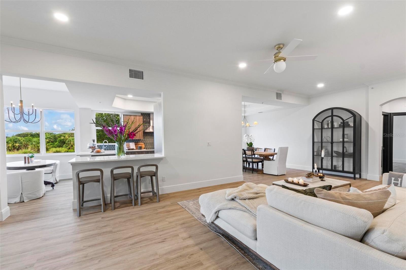 Image 11 of 62 For 445 Riverfront Drive B101