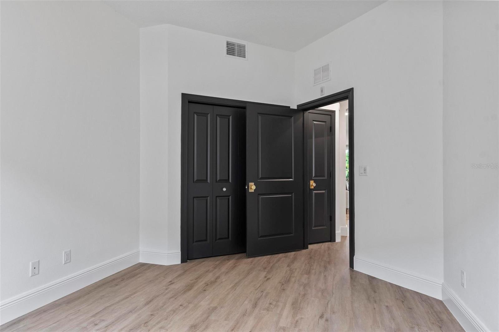 Image 49 of 62 For 445 Riverfront Drive B101