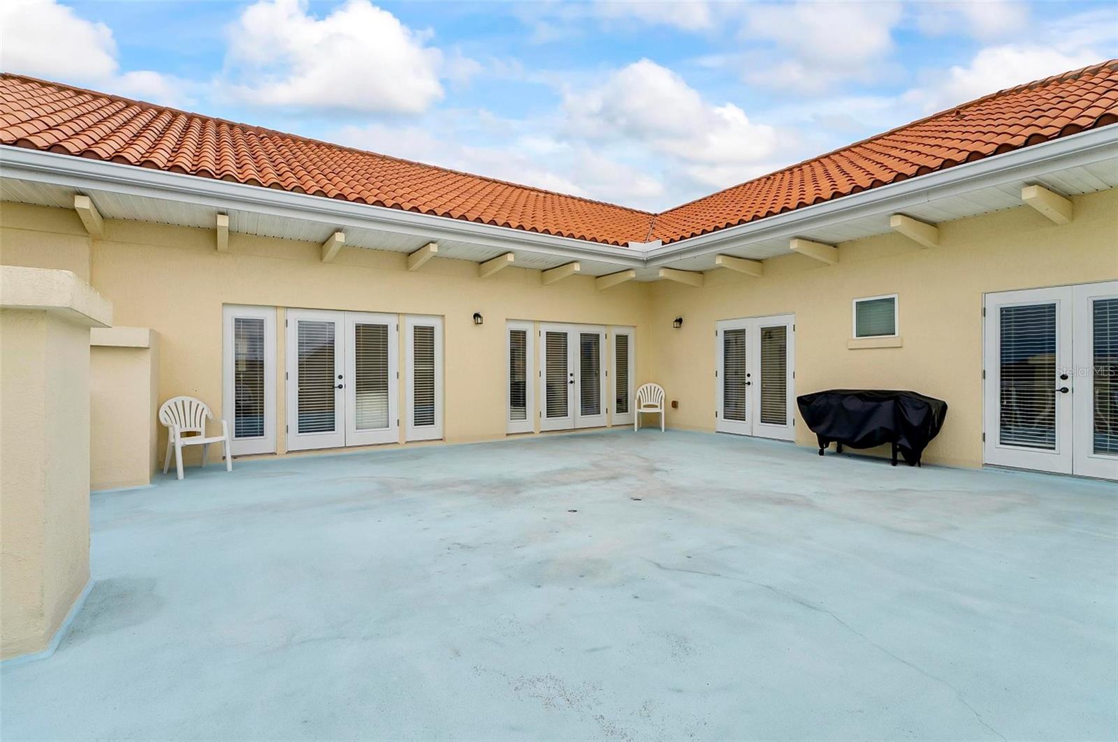 Image 63 of 86 For 300 Bella Harbor Court 113