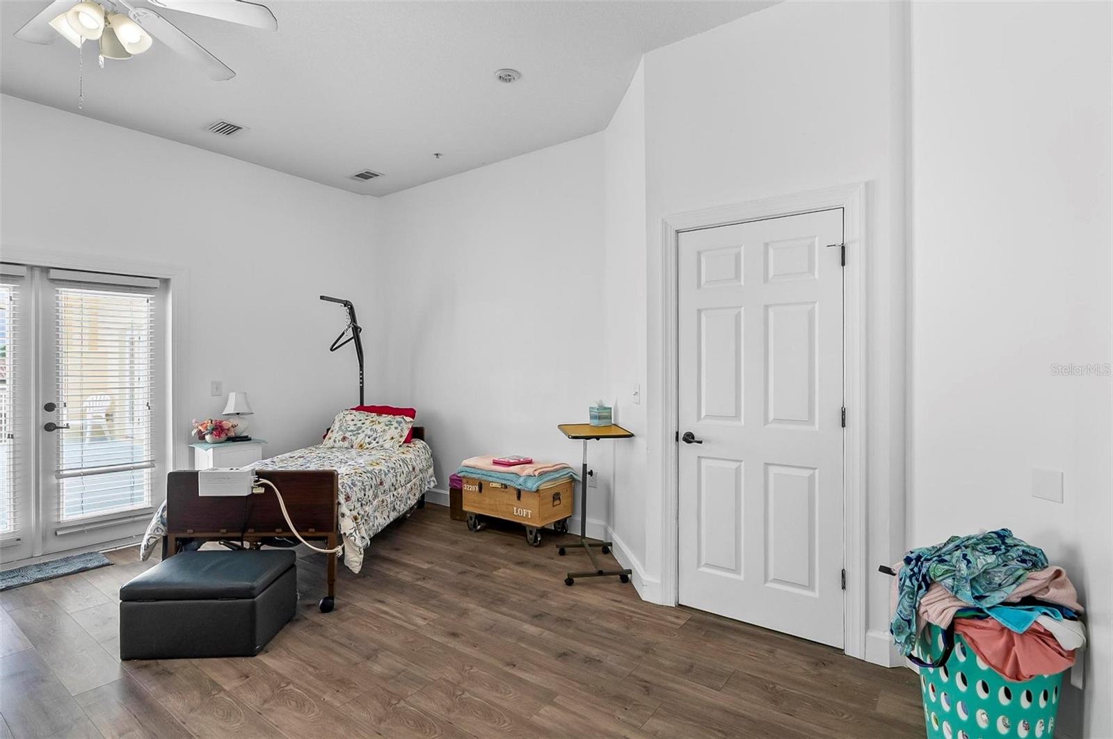 Image 71 of 86 For 300 Bella Harbor Court 113