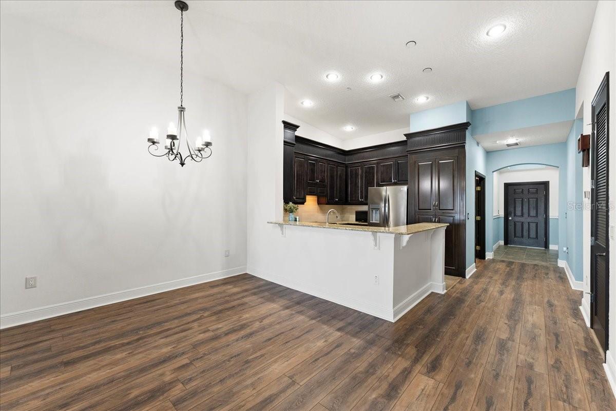 Image 13 of 75 For 115 Riverview Bend S 2145