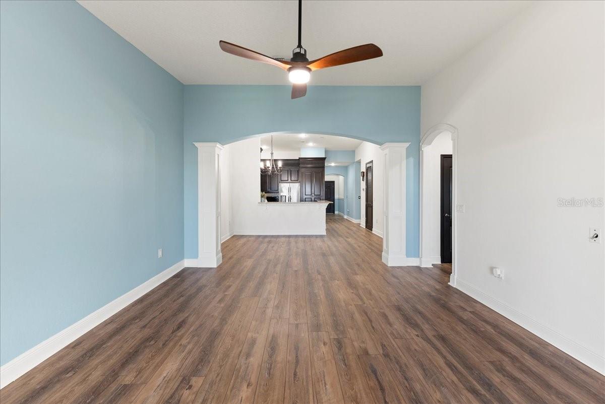 Image 17 of 75 For 115 Riverview Bend S 2145
