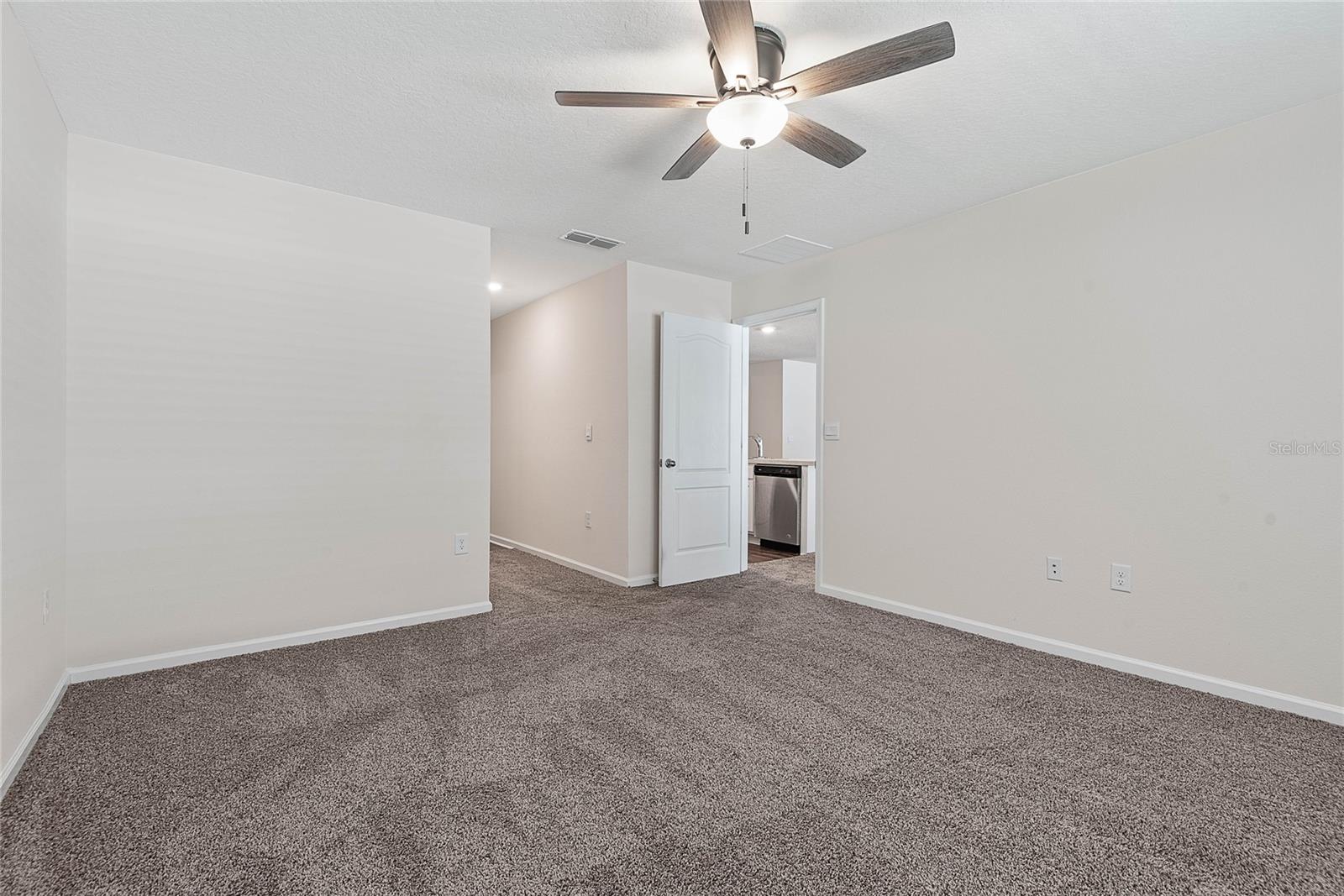 Image 12 of 26 For 657 Grand Reserve Drive