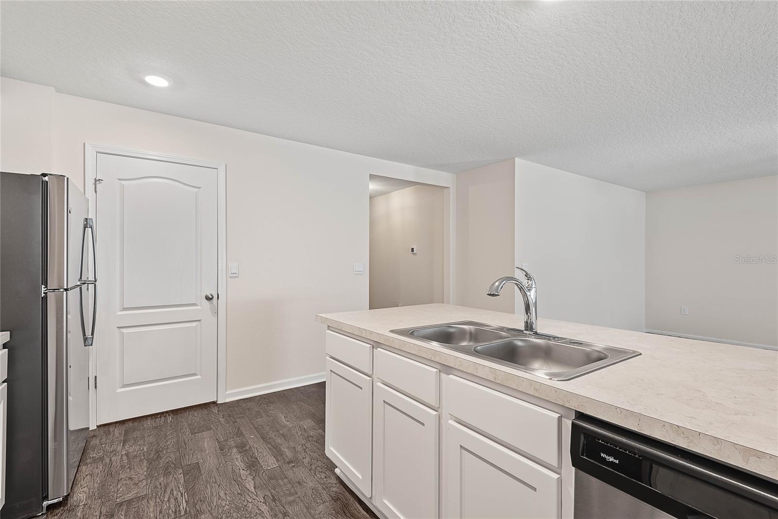 Image 8 of 26 For 657 Grand Reserve Drive