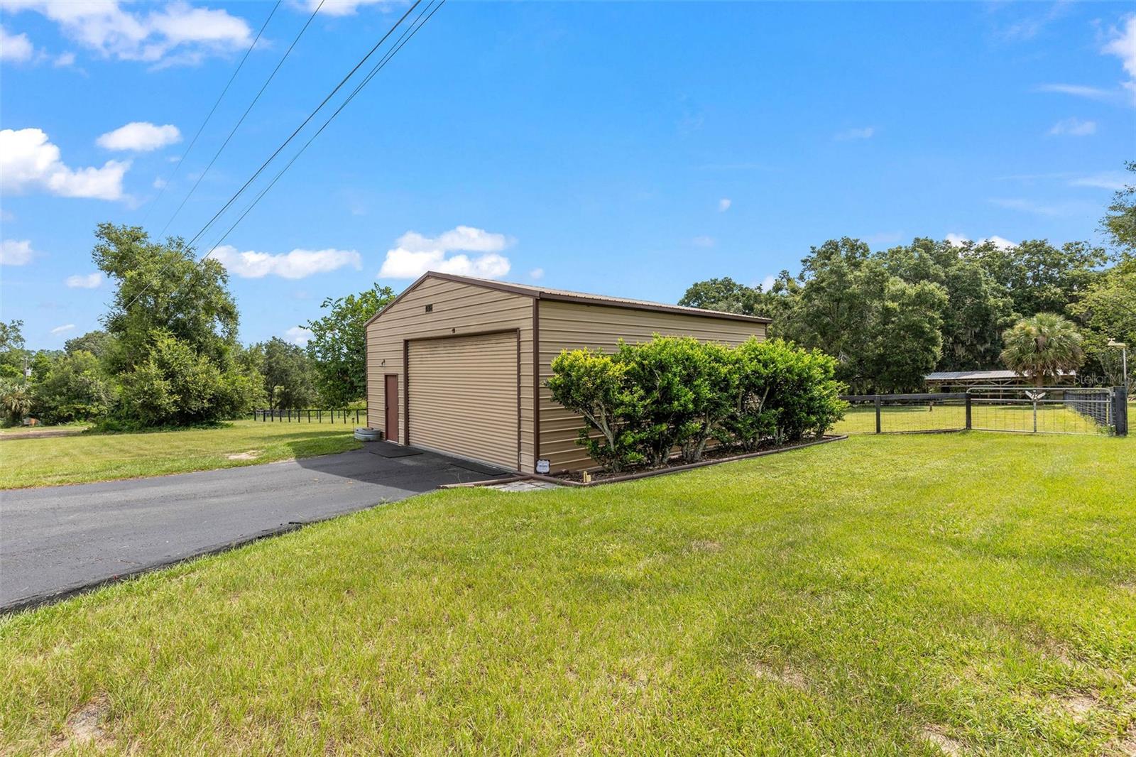 Image 45 of 74 For 12229 Lane Park Road