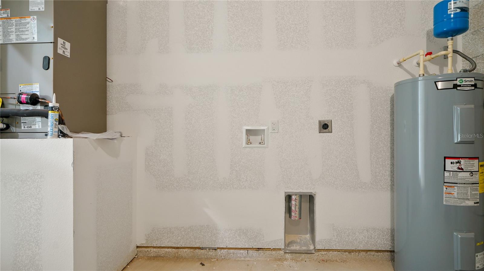Image 18 of 42 For 8 Bunker View Place