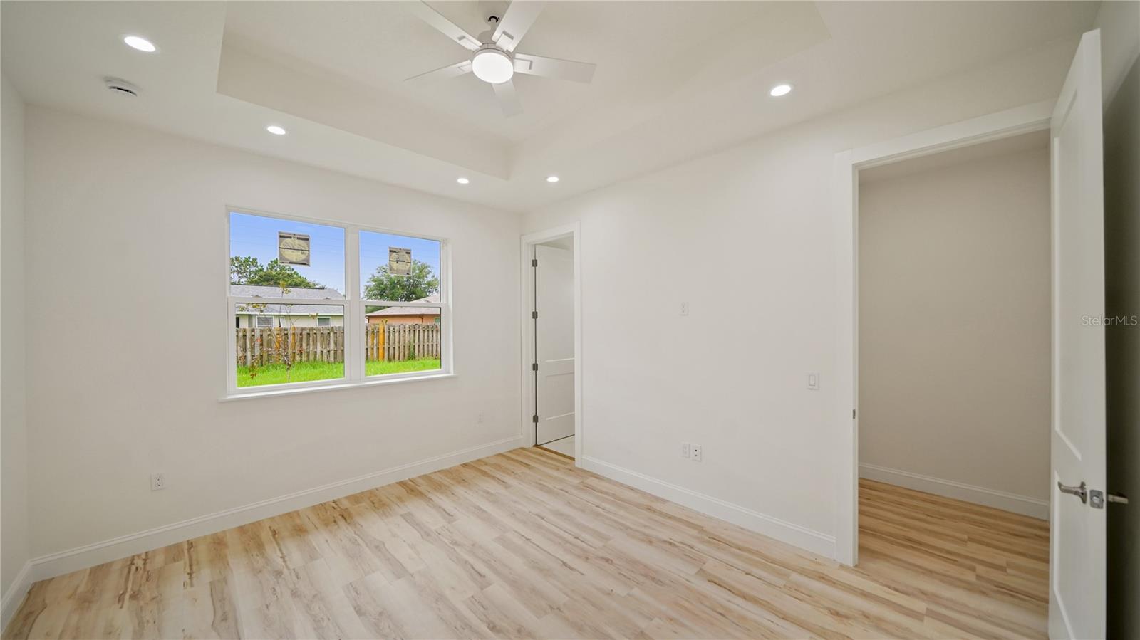 Image 30 of 42 For 8 Bunker View Place