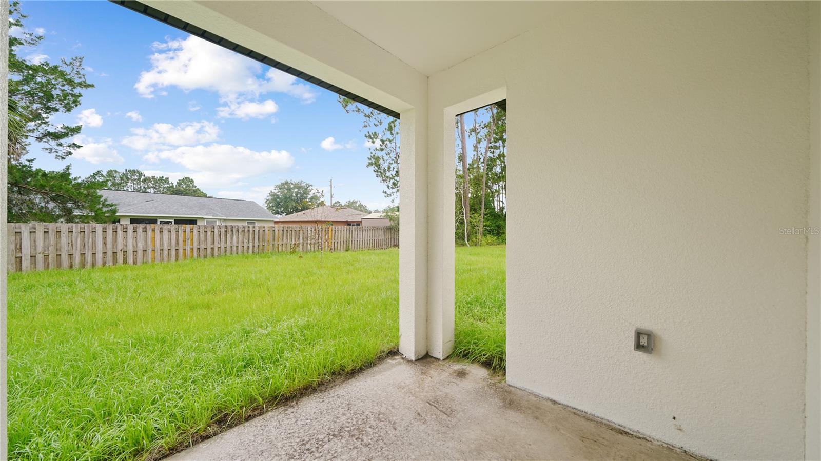 Image 38 of 42 For 8 Bunker View Place