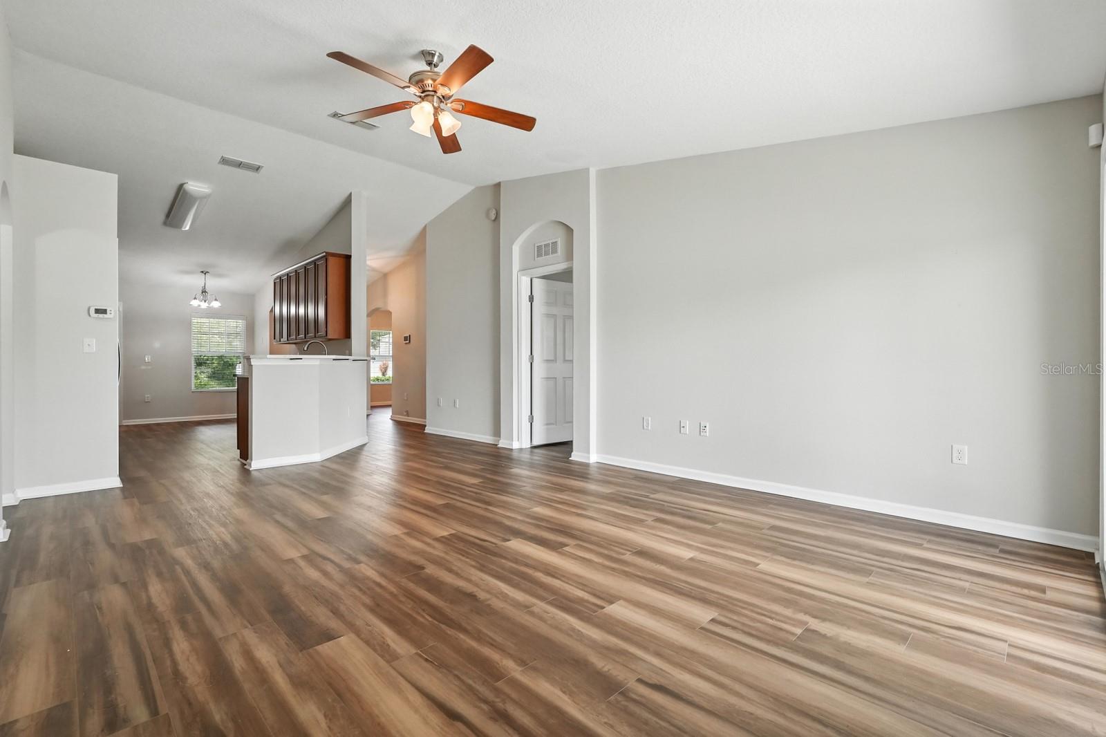 Image 4 of 29 For 5291 Plantation Home Way