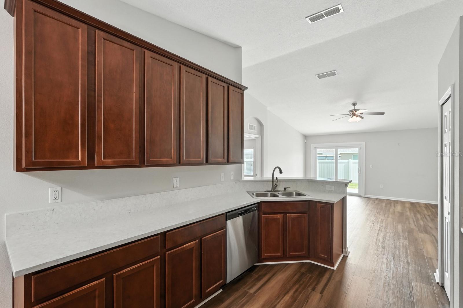 Image 8 of 29 For 5291 Plantation Home Way