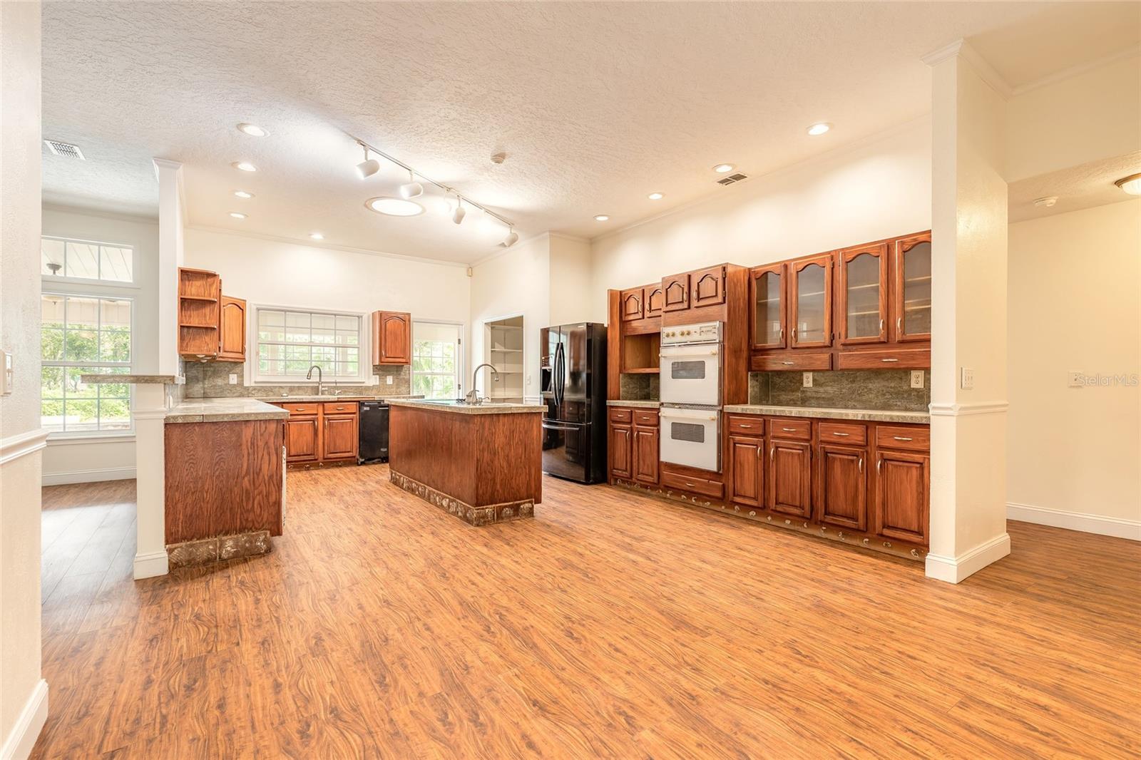 Image 21 of 60 For 1888 Poinsettia Drive