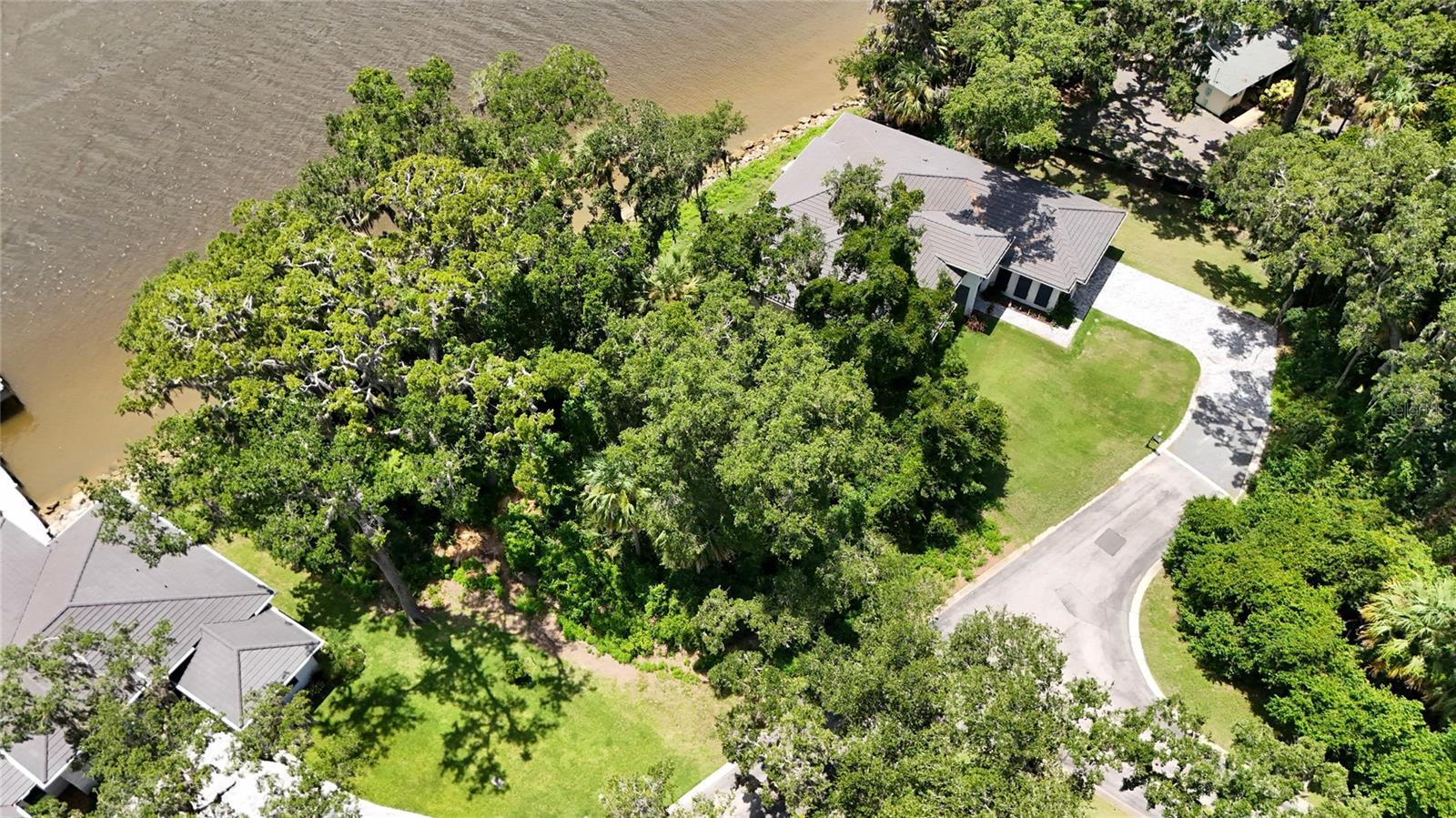 Image 21 of 24 For 6 River Oaks Place