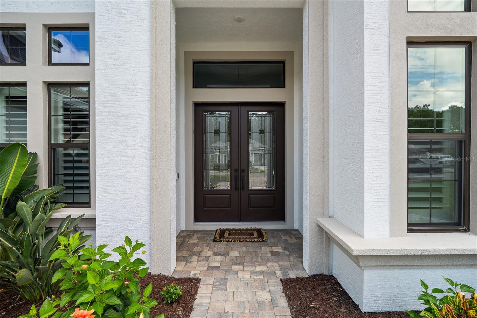 Image 4 of 90 For 264 Stirling Bridge Drive