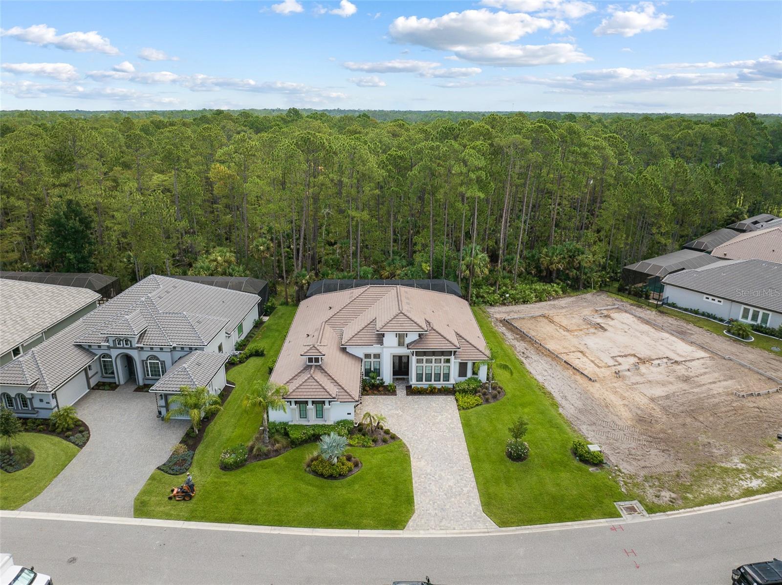 Image 61 of 90 For 264 Stirling Bridge Drive