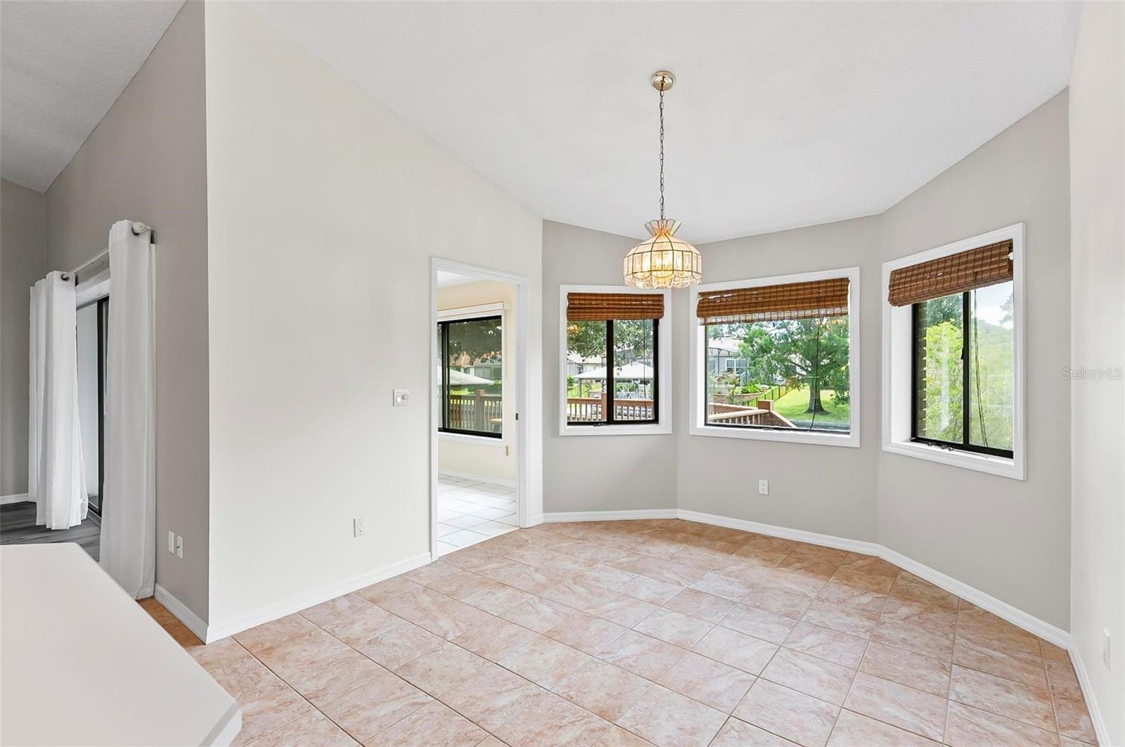 Image 29 of 72 For 20 Conley Court
