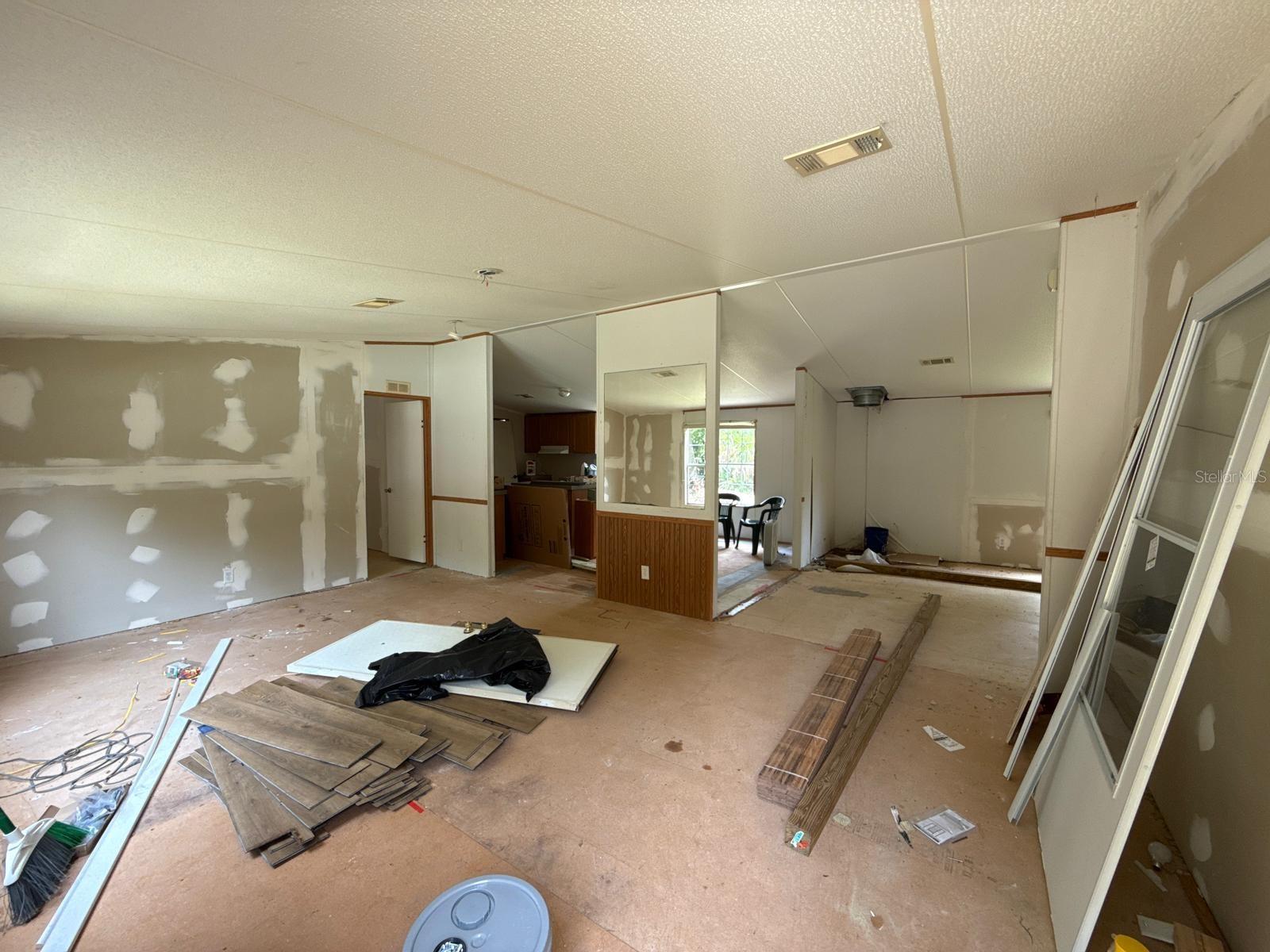 Image 7 of 22 For 406 Beech Street