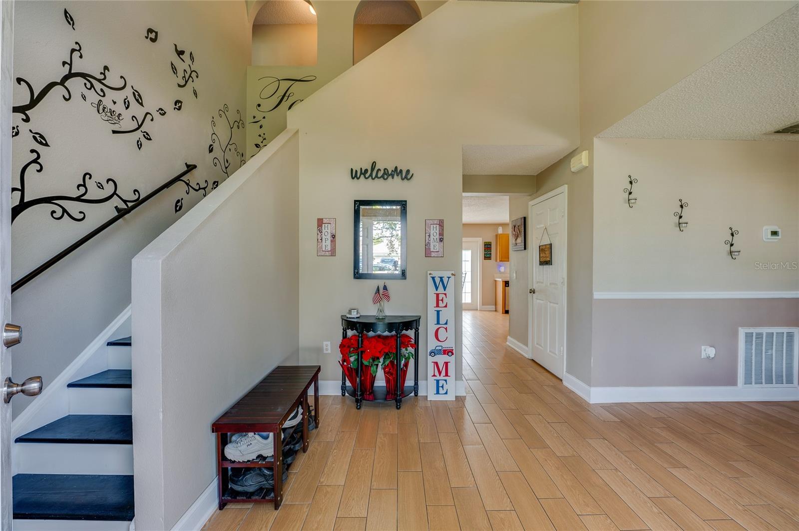 Image 12 of 38 For 11 Zircon Court